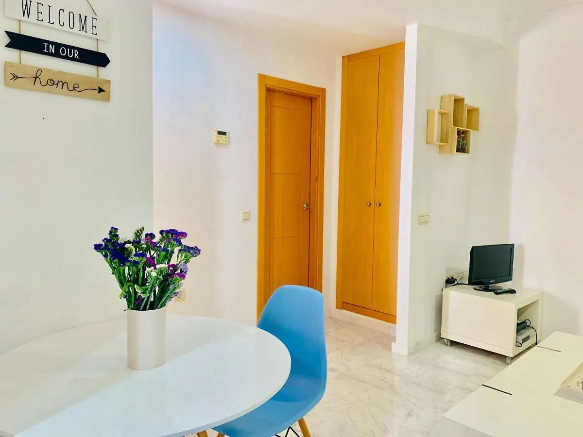 Homely Malaga Parras Con Terraza Interior Y Parking Privado Bajo Suplemento Spanje