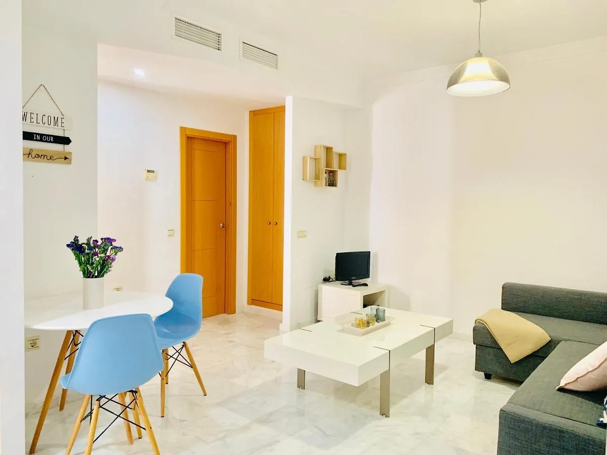 Homely Malaga Parras Con Terraza Interior Y Parking Privado Bajo Suplemento 0*,  Spanje